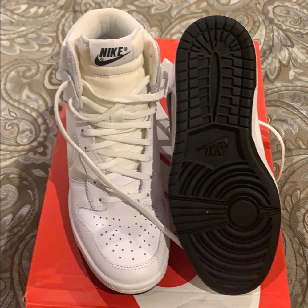 Pre Used Nike Dunk Sky Hi Essential